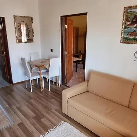 Πανσιόν Bango Vendeghaz 3*