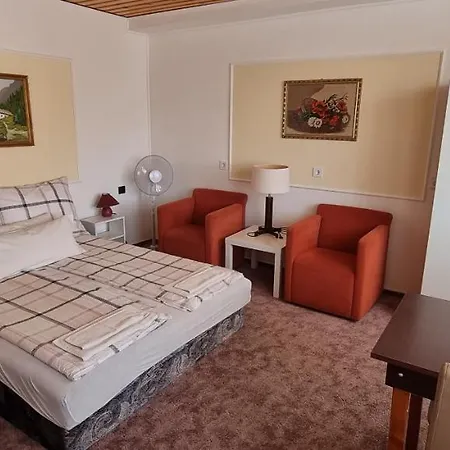 Πανσιόν Bango Vendeghaz 3*