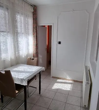 Bango Vendeghaz Πανσιόν