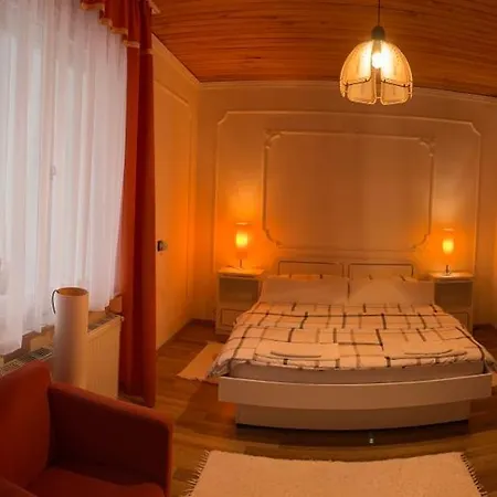 Bango Vendeghaz 3*