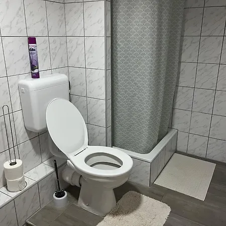 Bango Vendeghaz Πανσιόν