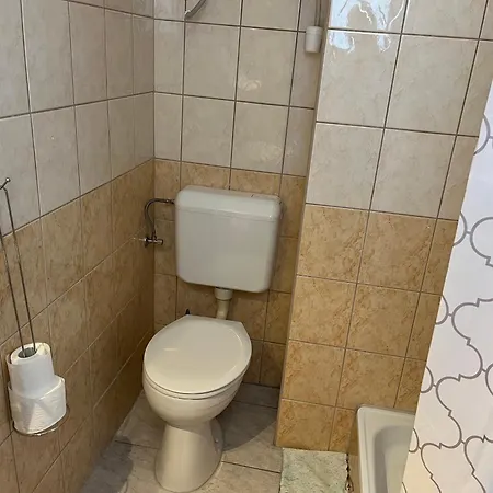 Bango Vendeghaz Πανσιόν 3*