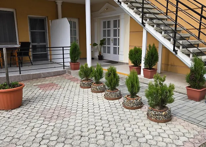 Bango Vendeghaz Гостевой дом