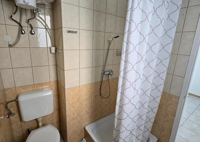 Bango Vendeghaz Гостевой дом 3*